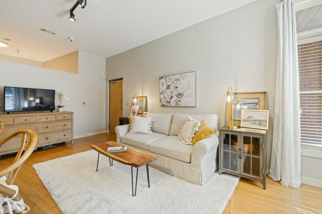 1704 18th Ave, S, Nashville, TN 37212