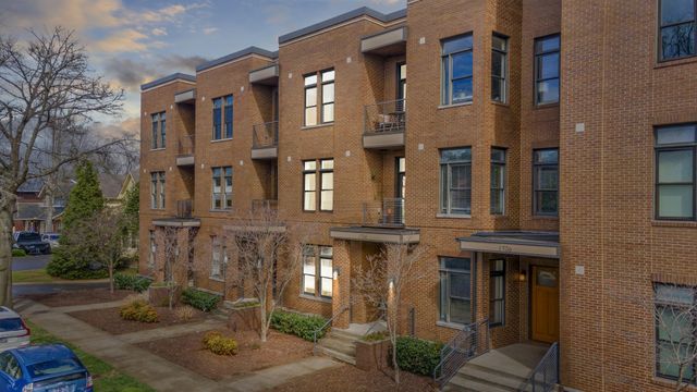 1704 18th Ave, S, Nashville, TN 37212