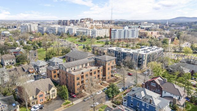 1704 18th Ave, S, Nashville, TN 37212