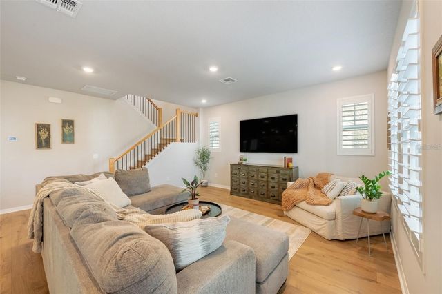 934 MCKINNON SQUARE, Winter Garden, FL 34787