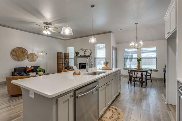 9208 SW 41st Street, Oklahoma City, OK 73179