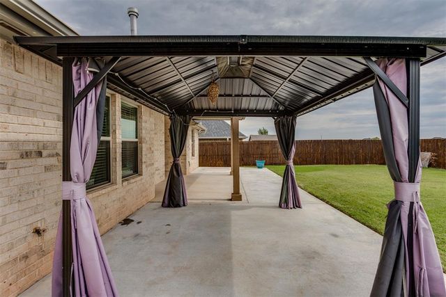 9208 SW 41st Street, Oklahoma City, OK 73179