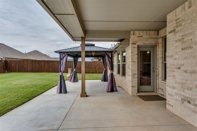 9208 SW 41st Street, Oklahoma City, OK 73179