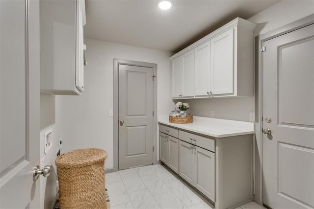 9208 SW 41st Street, Oklahoma City, OK 73179
