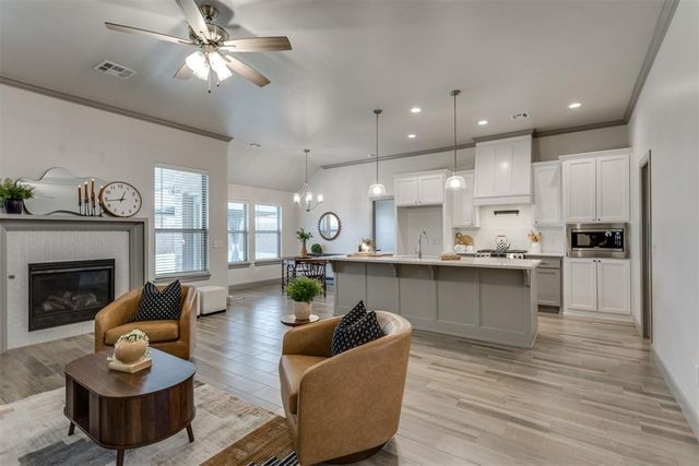 9208 SW 41st Street, Oklahoma City, OK 73179