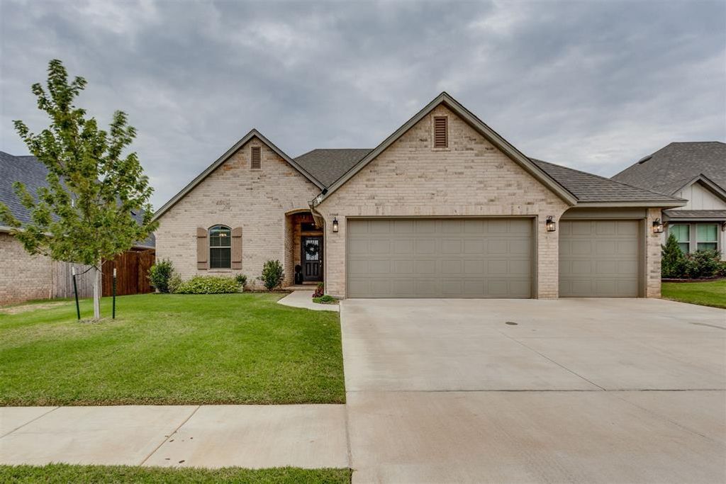9208 SW 41st Street, Oklahoma City, OK 73179
