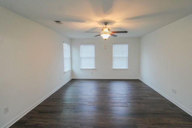 305 Legendres Drive, Goose Creek, SC 29445