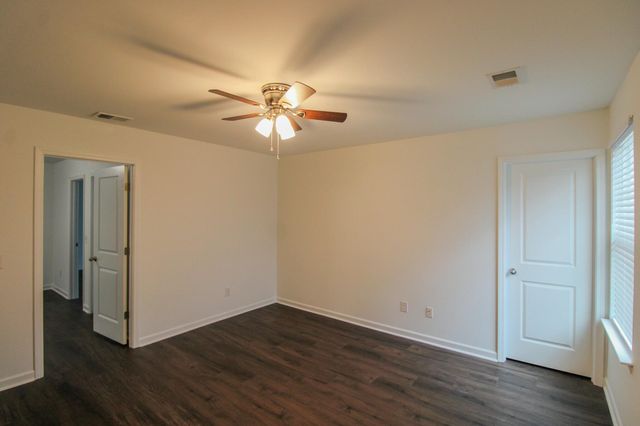 305 Legendres Drive, Goose Creek, SC 29445