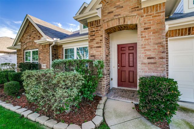 5839 Twilight Drive, Grand Prairie, TX 75052