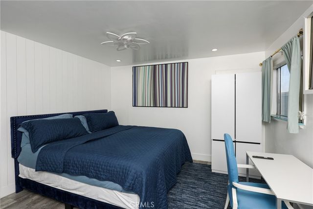 2214 W Oceanfront B, Newport Beach, CA 92663