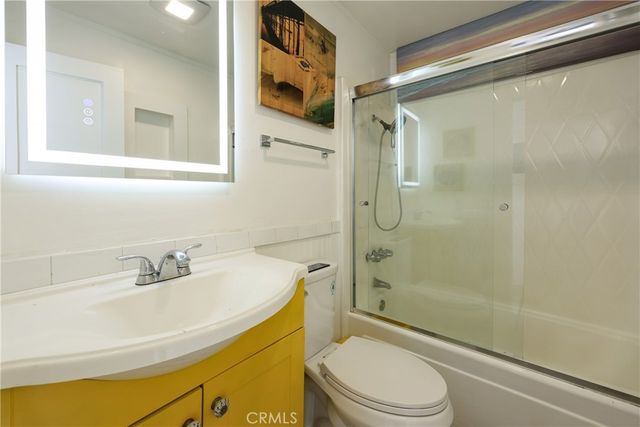 2214 W Oceanfront B, Newport Beach, CA 92663