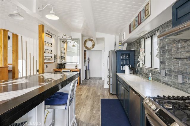 2214 W Oceanfront B, Newport Beach, CA 92663