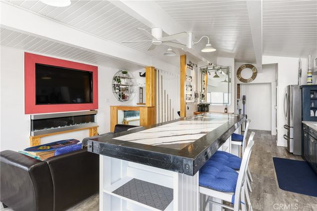 2214 W Oceanfront B, Newport Beach, CA 92663