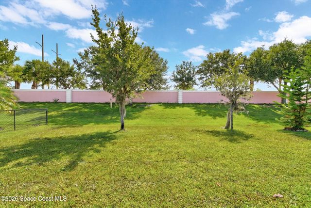 1556 Dittmer Circle SE, Palm Bay, FL 32909