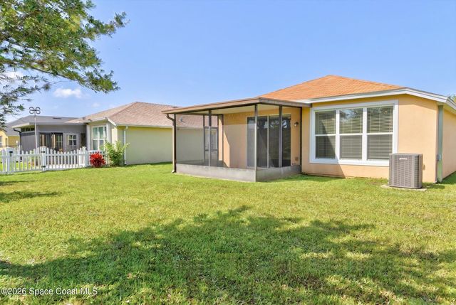 1556 Dittmer Circle SE, Palm Bay, FL 32909