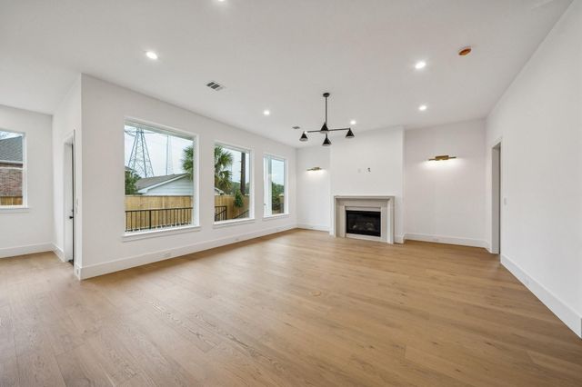 1227 Howard Lane, Bellaire, TX 77401