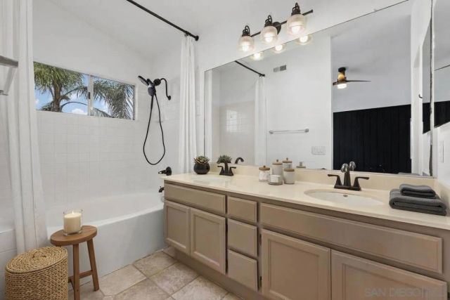 1967 Spanish Oak Way, Vista, CA 92081