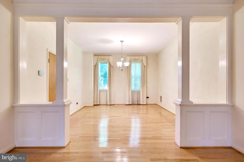 21 WOODLAWN AVE, Annapolis, MD 21401