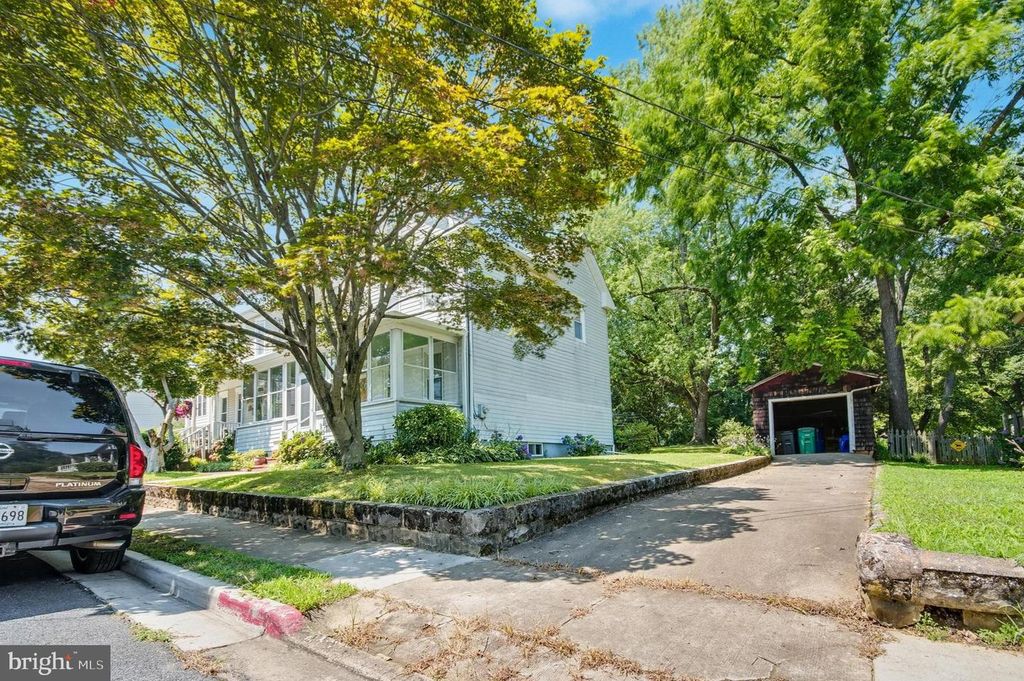 21 WOODLAWN AVE, Annapolis, MD 21401