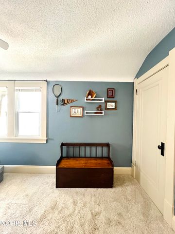 3704 Almeda Drive, Toledo, OH 43612