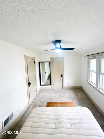 3704 Almeda Drive, Toledo, OH 43612