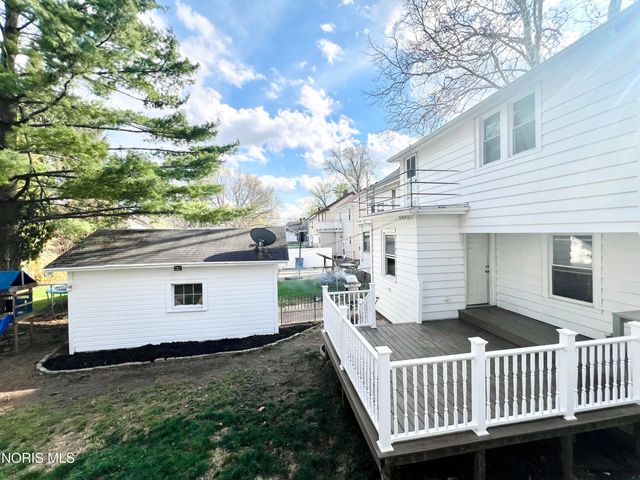 3704 Almeda Drive, Toledo, OH 43612