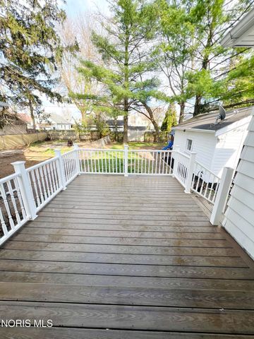 3704 Almeda Drive, Toledo, OH 43612