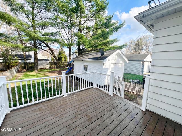 3704 Almeda Drive, Toledo, OH 43612