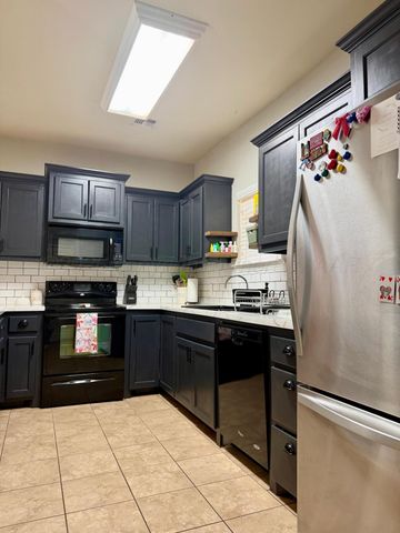 1607 Ave I NW, Childress, TX 79201