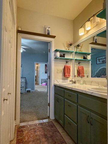 1607 Ave I NW, Childress, TX 79201