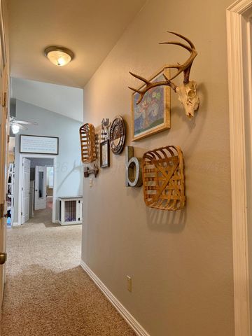 1607 Ave I NW, Childress, TX 79201