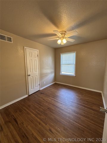 828 N Darlington Avenue, Tulsa, OK 74115