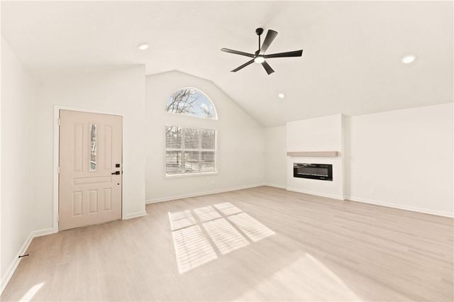 1820 Hampton Street, Lawrence, KS 66046