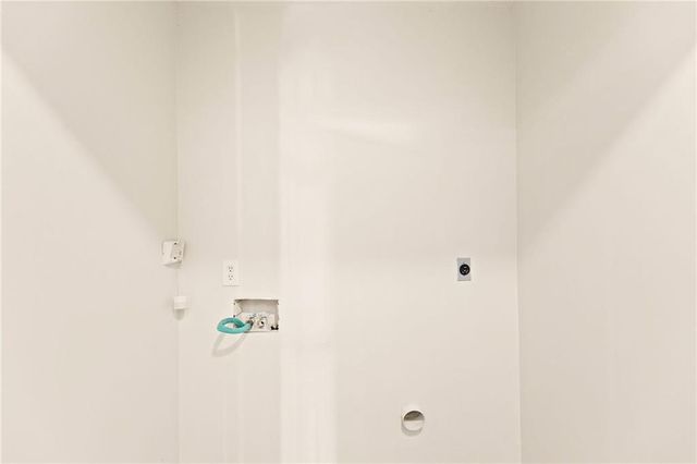 1820 Hampton Street, Lawrence, KS 66046