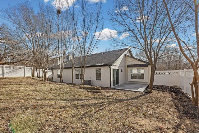 1820 Hampton Street, Lawrence, KS 66046