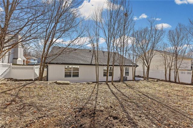 1820 Hampton Street, Lawrence, KS 66046