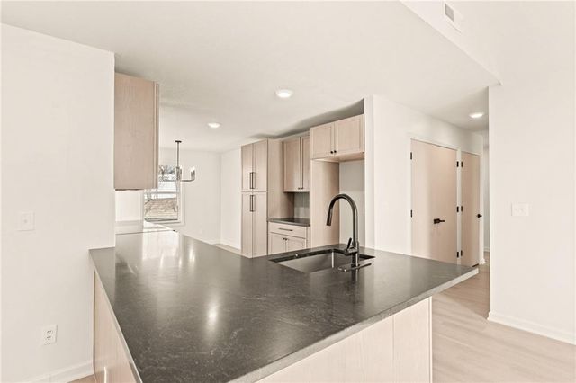 1820 Hampton Street, Lawrence, KS 66046