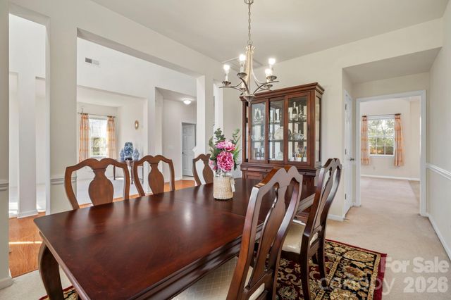 2 Breyerton Court, Asheville, NC 28804