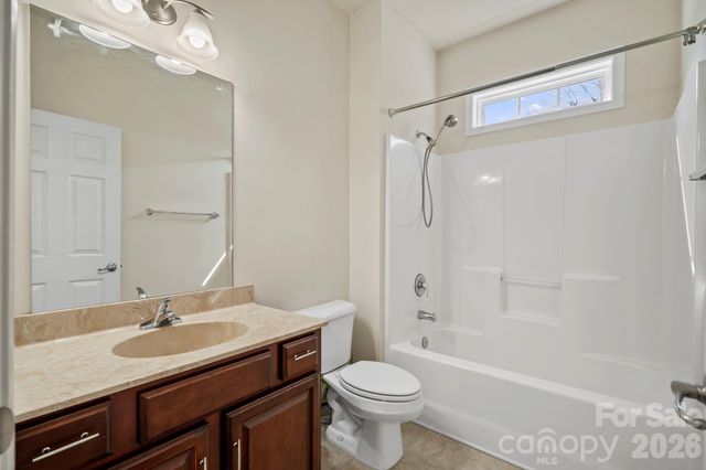 2 Breyerton Court, Asheville, NC 28804