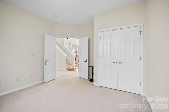2 Breyerton Court, Asheville, NC 28804