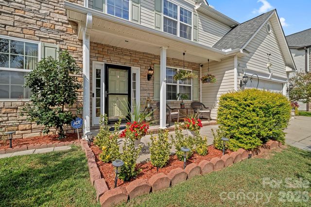 2 Breyerton Court, Asheville, NC 28804