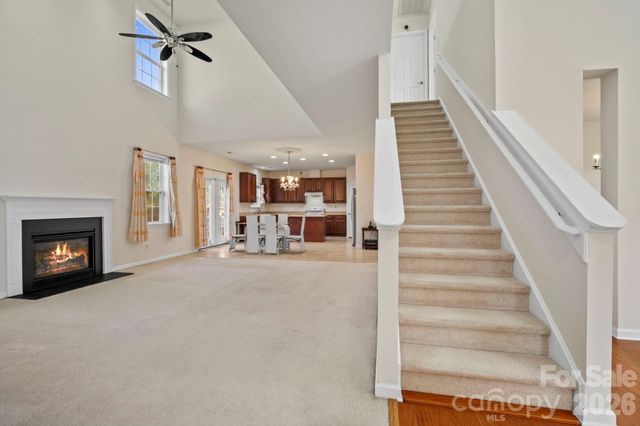 2 Breyerton Court, Asheville, NC 28804