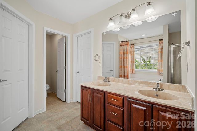 2 Breyerton Court, Asheville, NC 28804