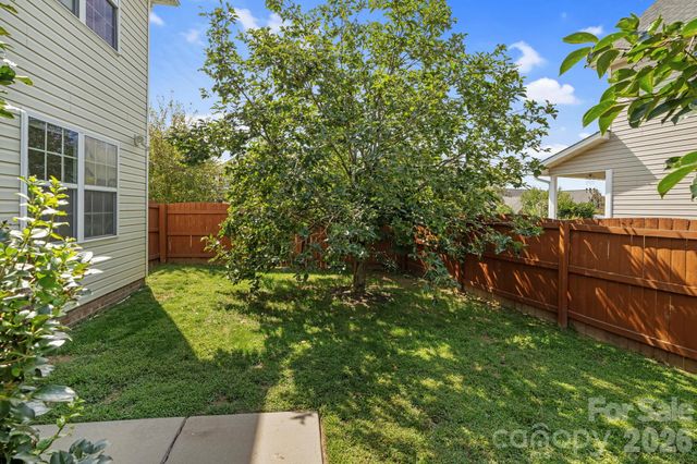 2 Breyerton Court, Asheville, NC 28804