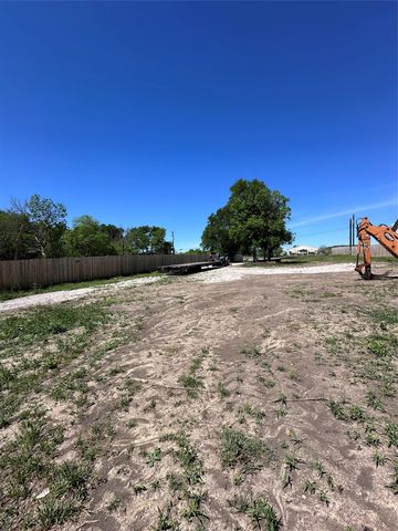 430 W Parsons ST, Manor, TX 78653
