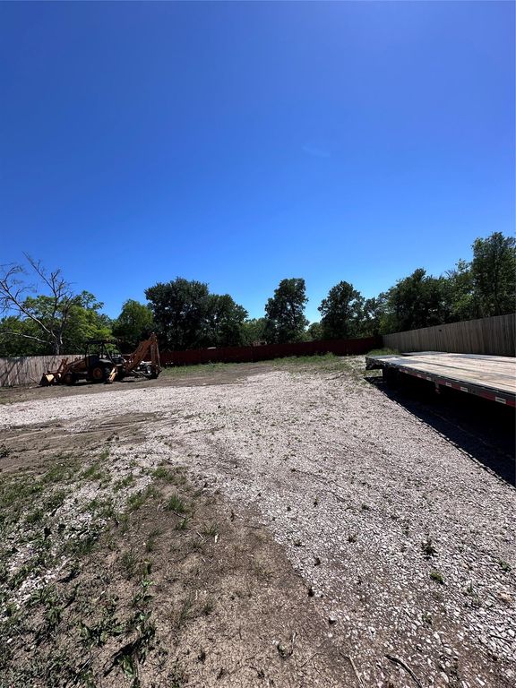 430 W Parsons ST, Manor, TX 78653