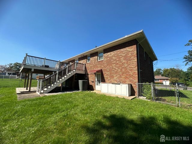 9 E Holly Road E, Iselin, NJ 08830
