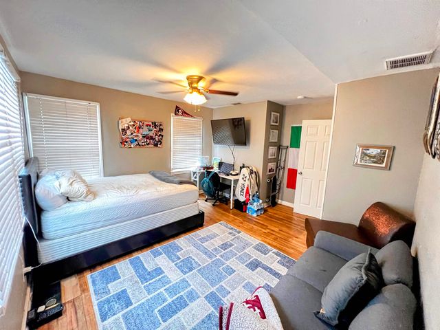 400 Murat Street, Tallahassee, FL 32304