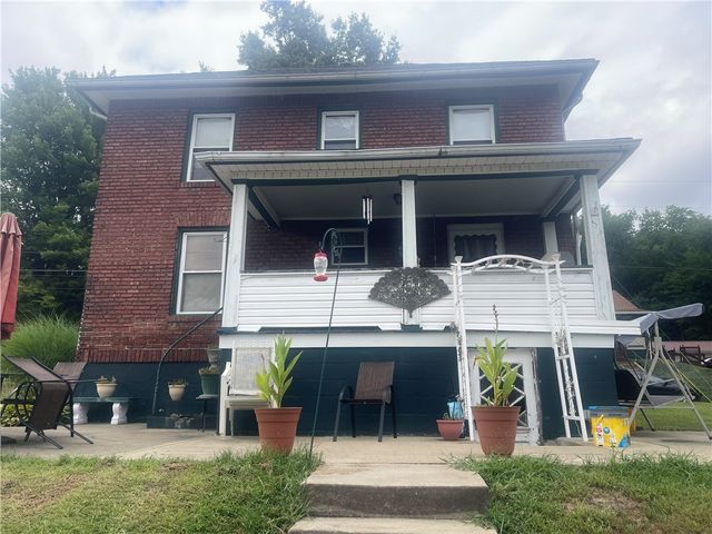 164 Chestnut Street, Wheatland, PA 16161