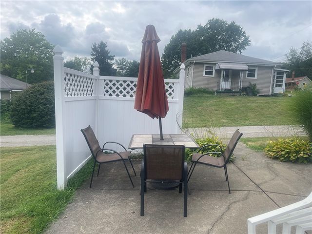 164 Chestnut Street, Wheatland, PA 16161